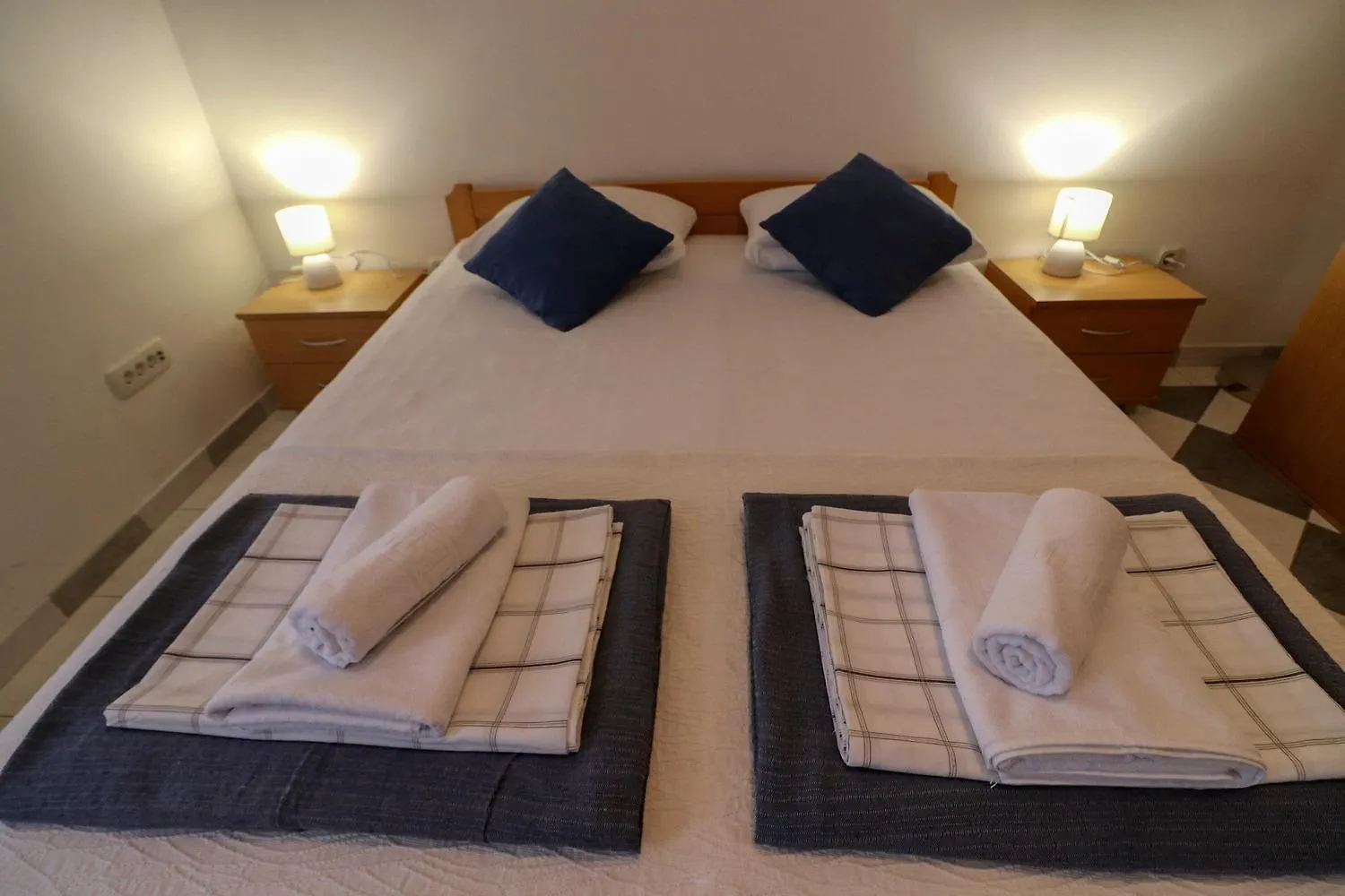Apartments Rocky Vir Croatia