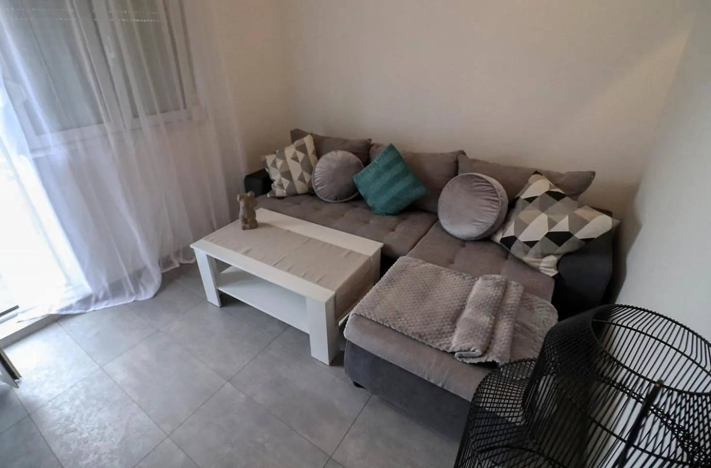 Apartments Rocky Vir