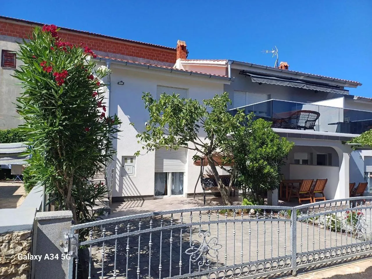 Apartments Rocky Vir Croatia